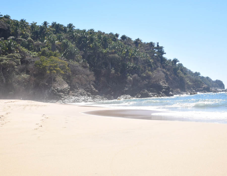 Heading north along the Nayarit: Playa de Barro