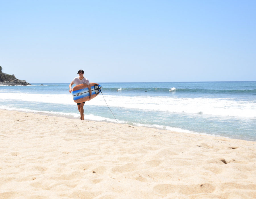 Looking for waves in Punta de Mita