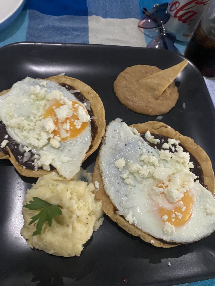 Azul breakfast and brunch