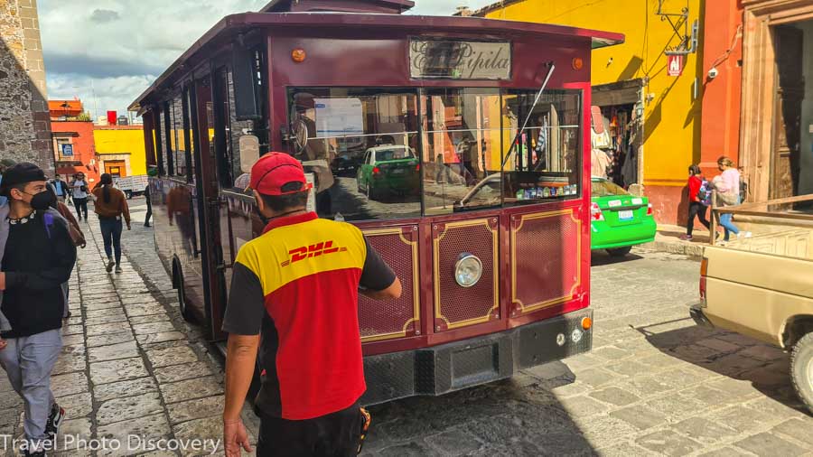 Trolley tour orientation