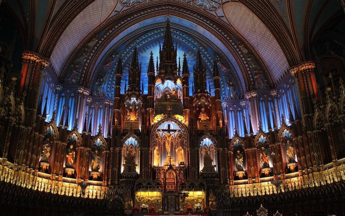 2 Days in Montreal: An Epic + Easy Itinerary 9 the inside of notre dame in montreal