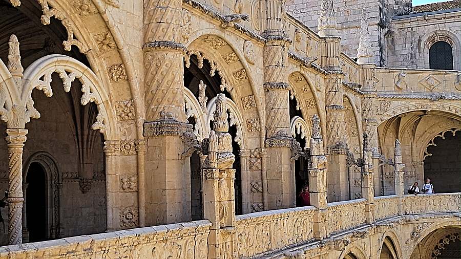 Details to visiting the Mosteiro dos Jerónimos