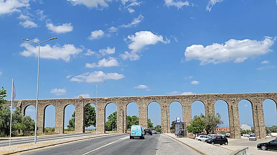 Evora Aqueduct or the aqueduct of Silver Water