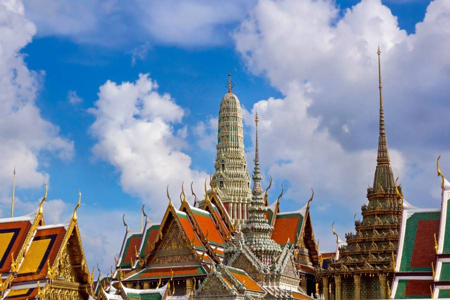  Visit the historic Monuments along the Chao Phraya