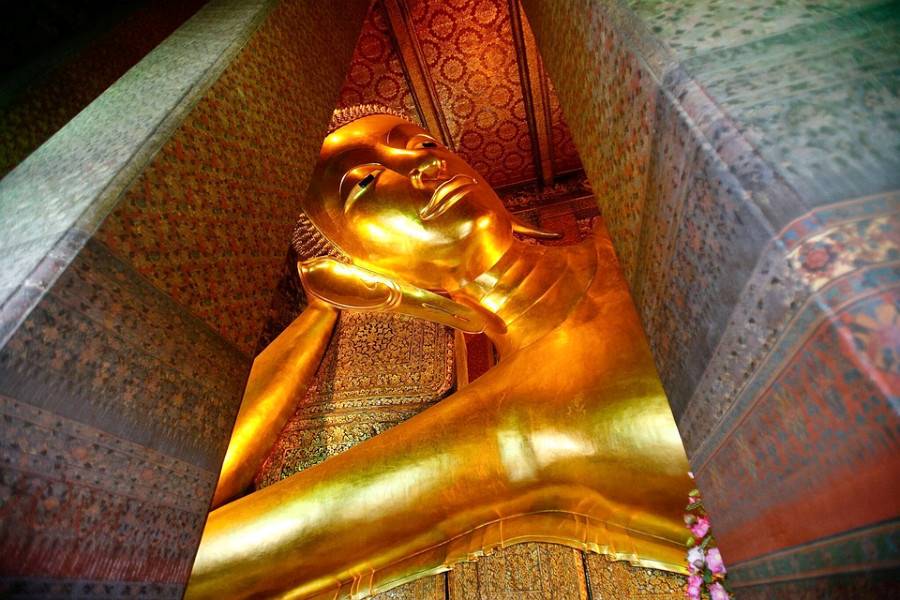 Wat Pho (Temple of the Reclining Buddha)