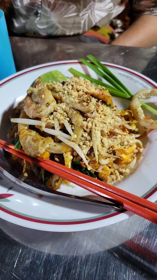 Eat the local phuket cuisine