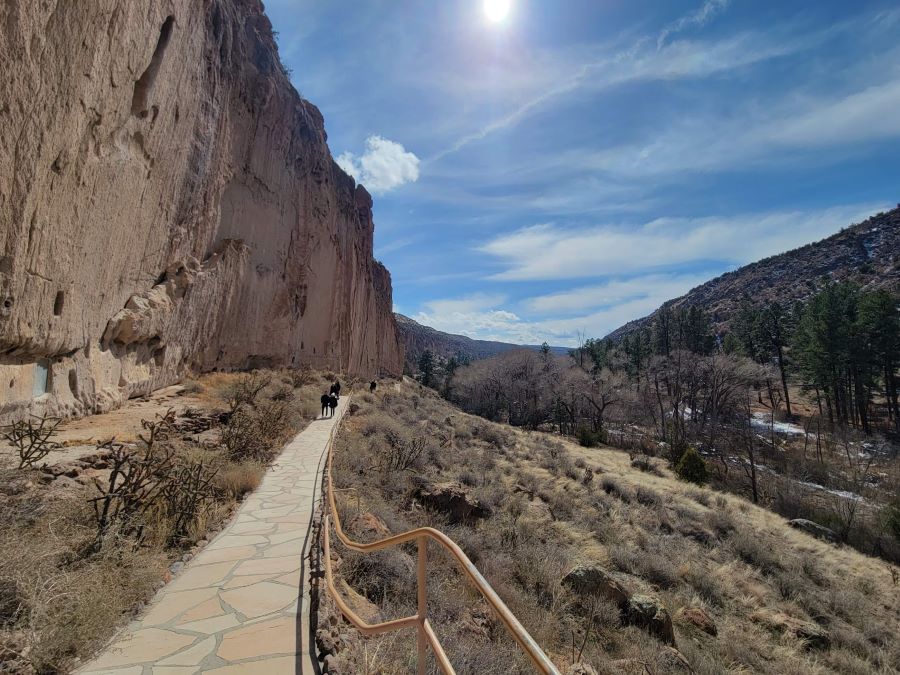 Best hikes to do around Bandelier National Monumnet