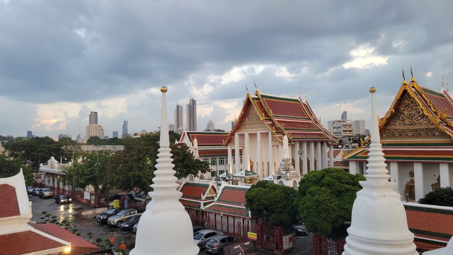 Wat Benchamabophit (The Marble Temple)