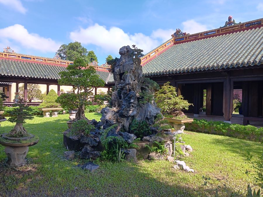 Garden pavilion 1