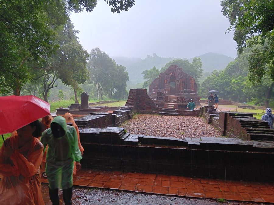 Group E and F smaller temples