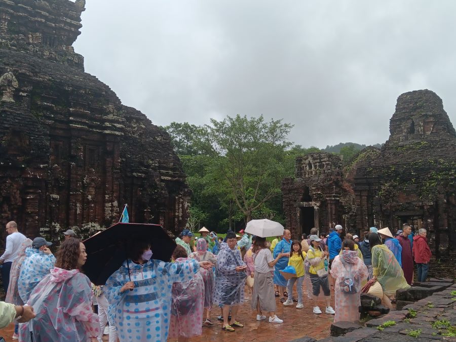 Guided tours of the My Son Temples