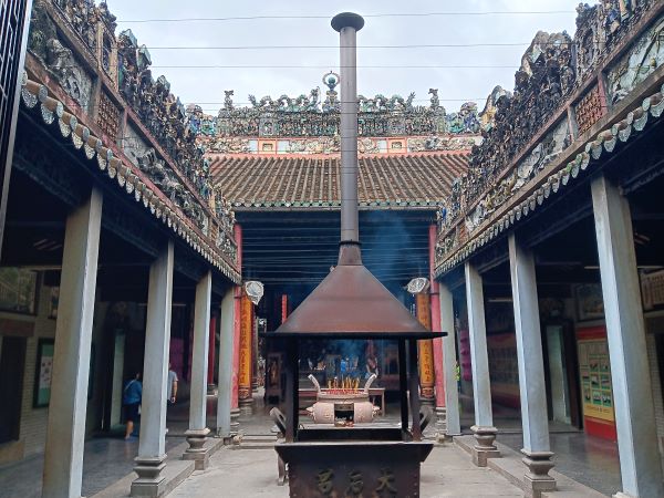Details to visiting the Imperial sites at Hue