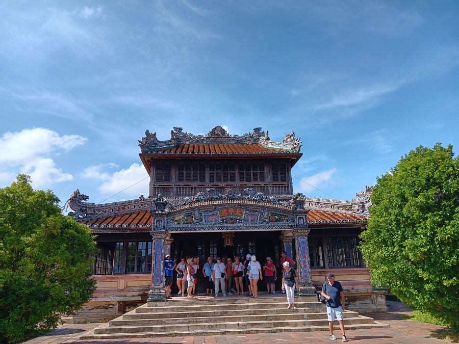 Group tours of Hue