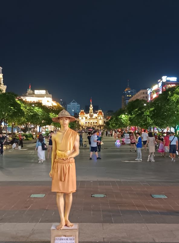Saigon night scene Nguyen Hue Walking Street