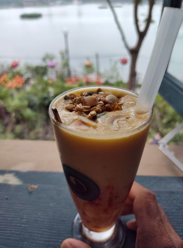 Cà Phê Sữa Đá (Vietnamese Iced Coffee)