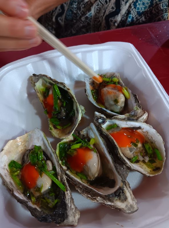 Grilled Oysters (Hàu Nướng)