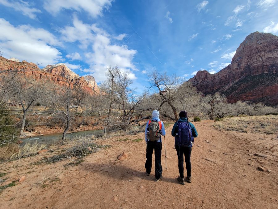 Hiking and sightseeing at Zion National Park