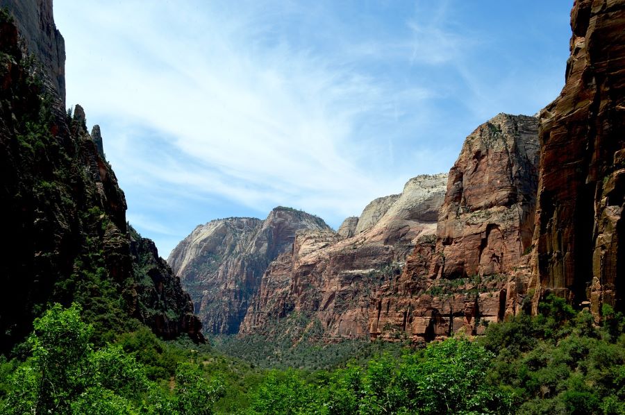 Consider these Zion day trips tours
